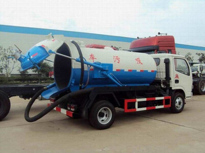 吸糞車與吸污車 正確選車，告別誤區(qū)，兼論畜禽運輸車的應用